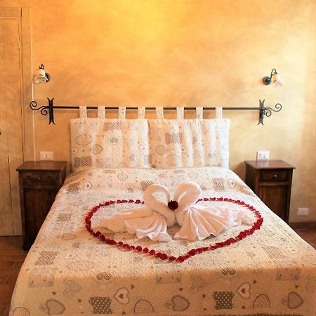 Roncoferraro La Casa Delle Rondini Bed & Breakfast エクステリア 写真