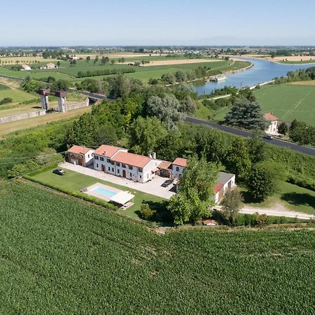 Roncoferraro La Casa Delle Rondini Bed & Breakfast エクステリア 写真
