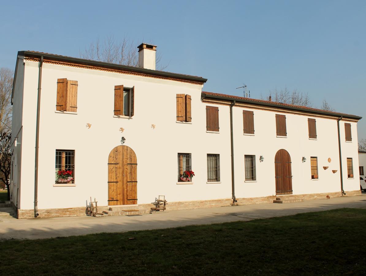Roncoferraro La Casa Delle Rondini Bed & Breakfast エクステリア 写真