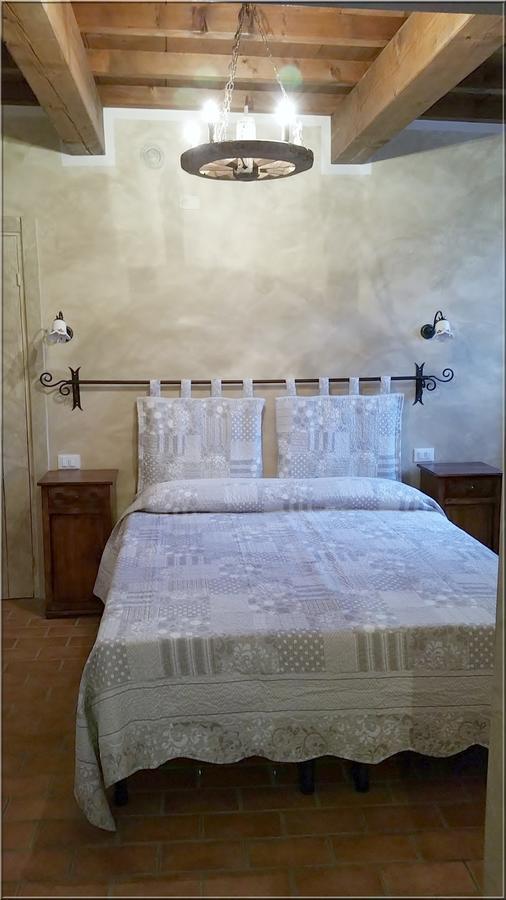 Roncoferraro La Casa Delle Rondini Bed & Breakfast エクステリア 写真