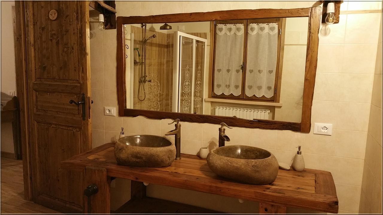 Roncoferraro La Casa Delle Rondini Bed & Breakfast エクステリア 写真