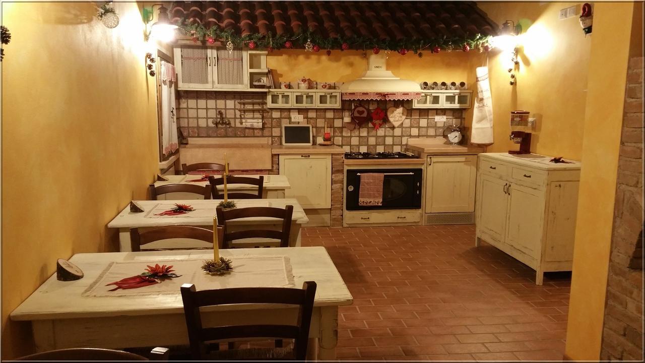 Roncoferraro La Casa Delle Rondini Bed & Breakfast エクステリア 写真