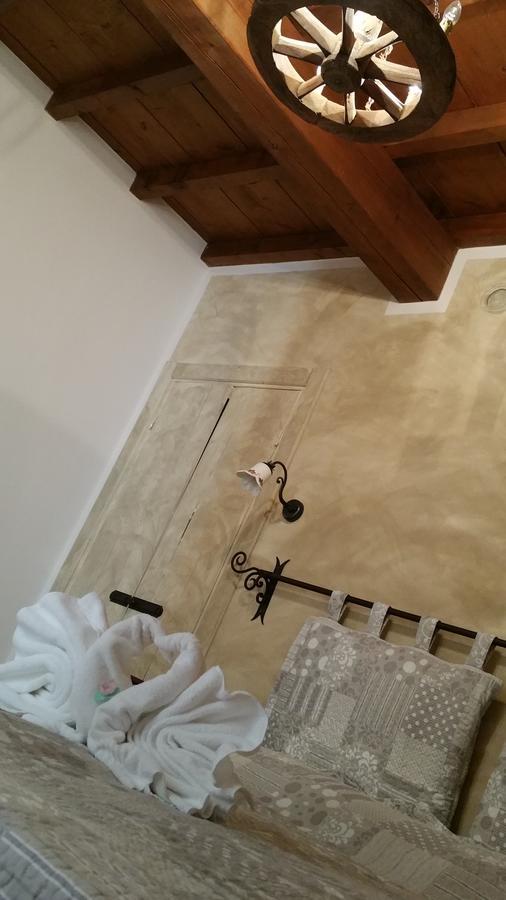 Roncoferraro La Casa Delle Rondini Bed & Breakfast エクステリア 写真