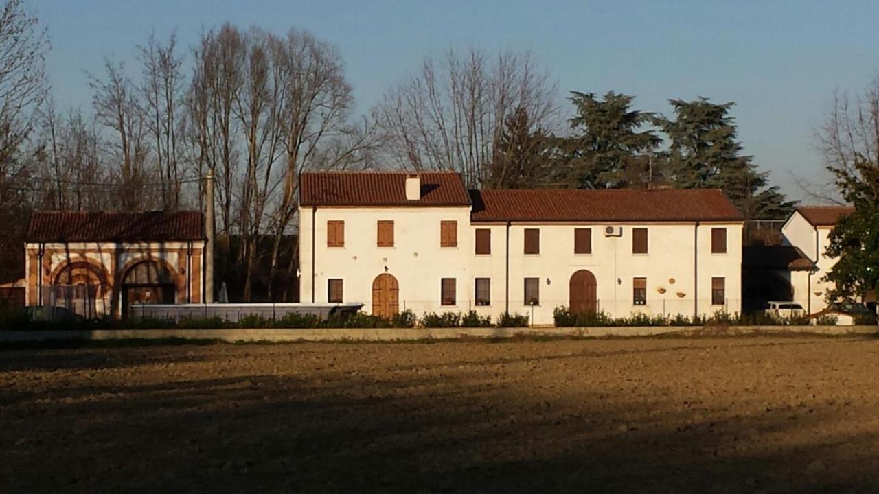 Roncoferraro La Casa Delle Rondini Bed & Breakfast エクステリア 写真